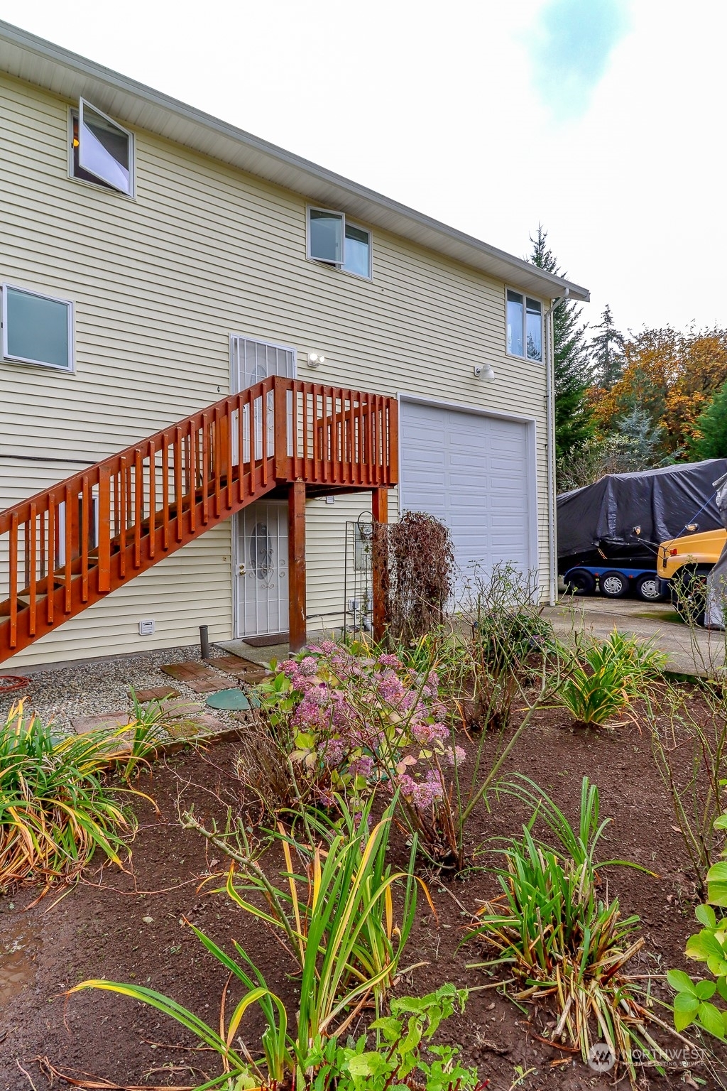 Property Photo:  28713 207th Avenue SE  WA 98042 