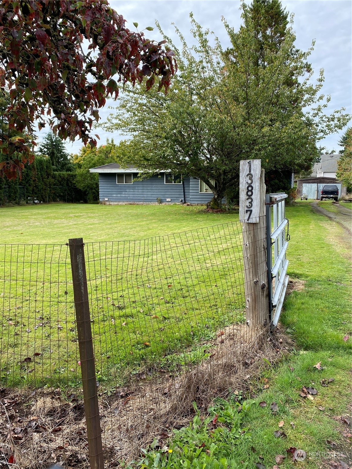 Property Photo:  13837 132nd Avenue NE  WA 98034 