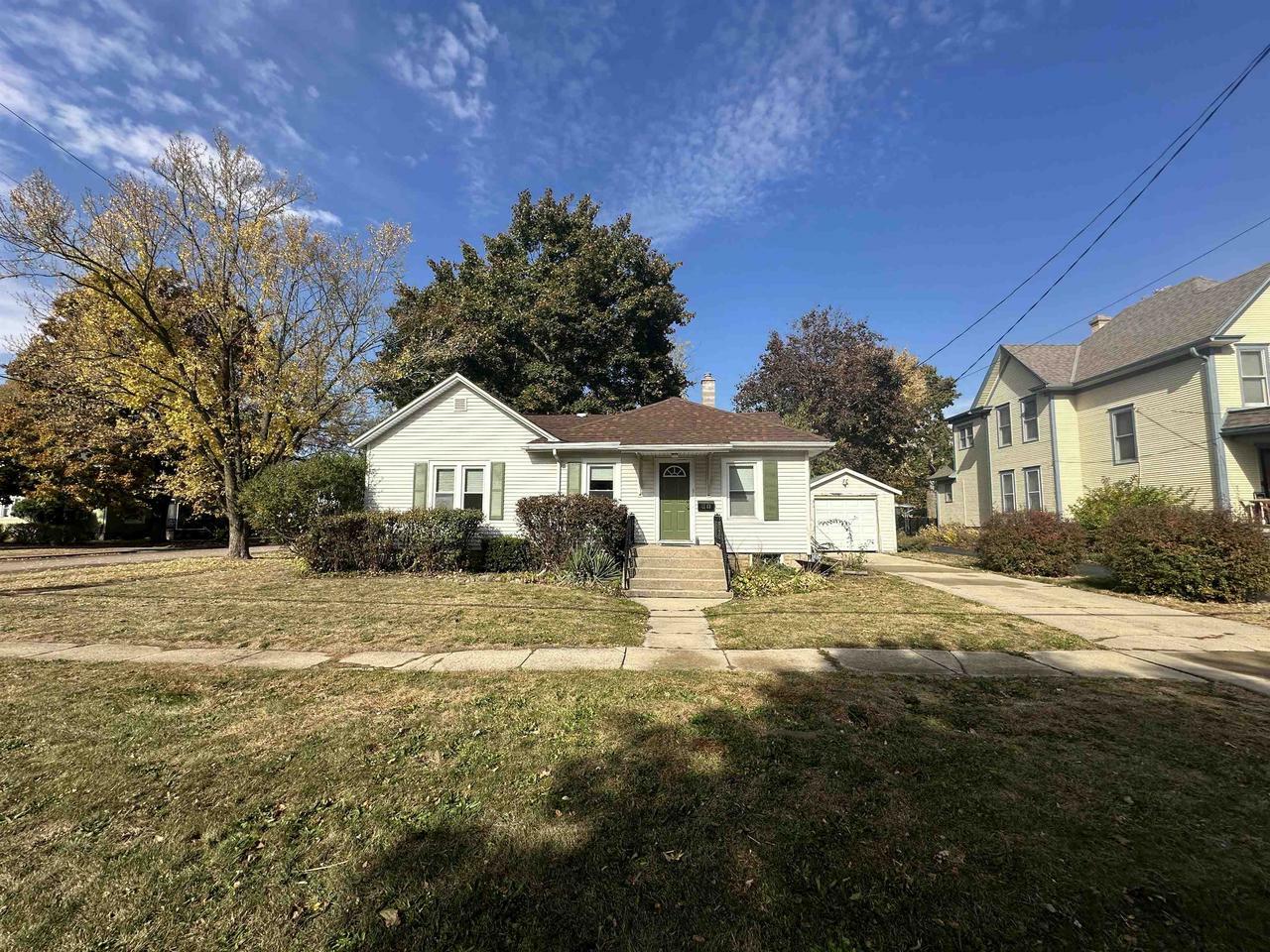 Property Photo:  1203 Bushnell Street  WI 53511 