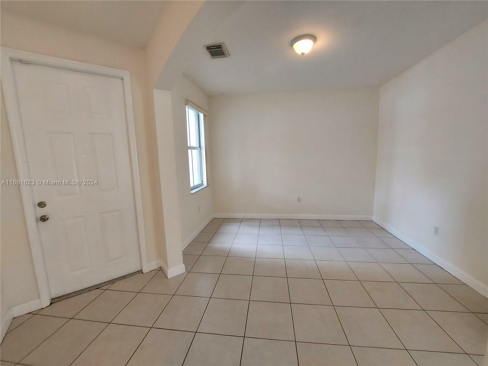 Property Photo:  10810 NW 84th Ln  FL 33178 