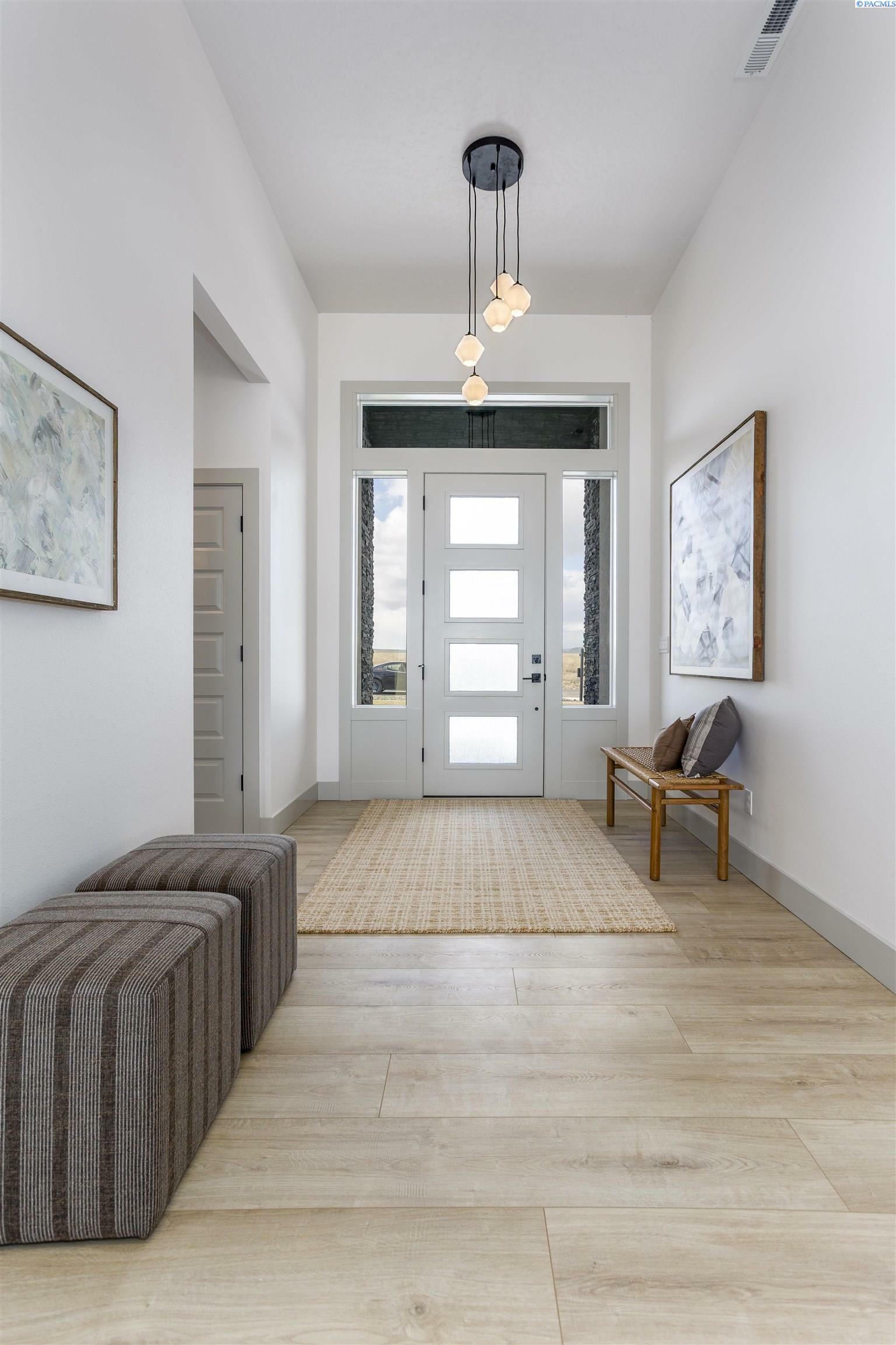 Property Photo:  7415 Haystack Street  WA 99338 