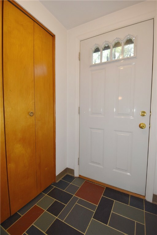 Property Photo:  115 Oak Ave  PA 15209 