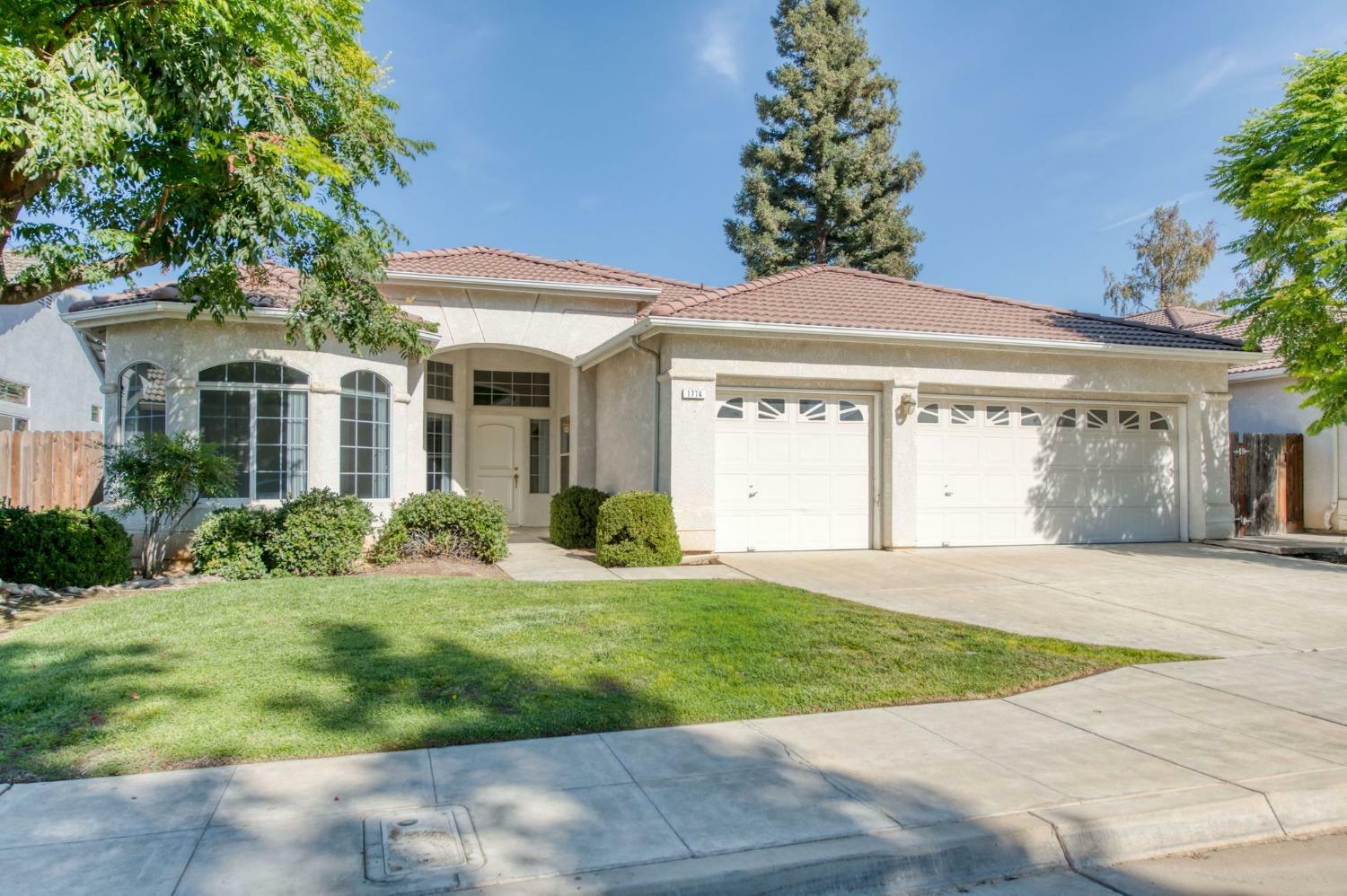 Property Photo:  1774 E Ticonderoga Drive  CA 93720 