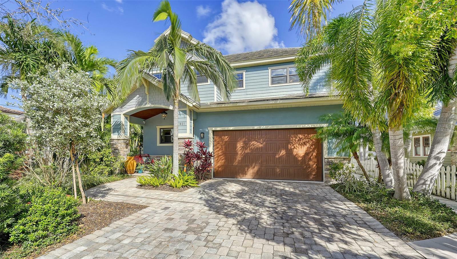 Property Photo:  1831 Prospect Street  FL 34239 