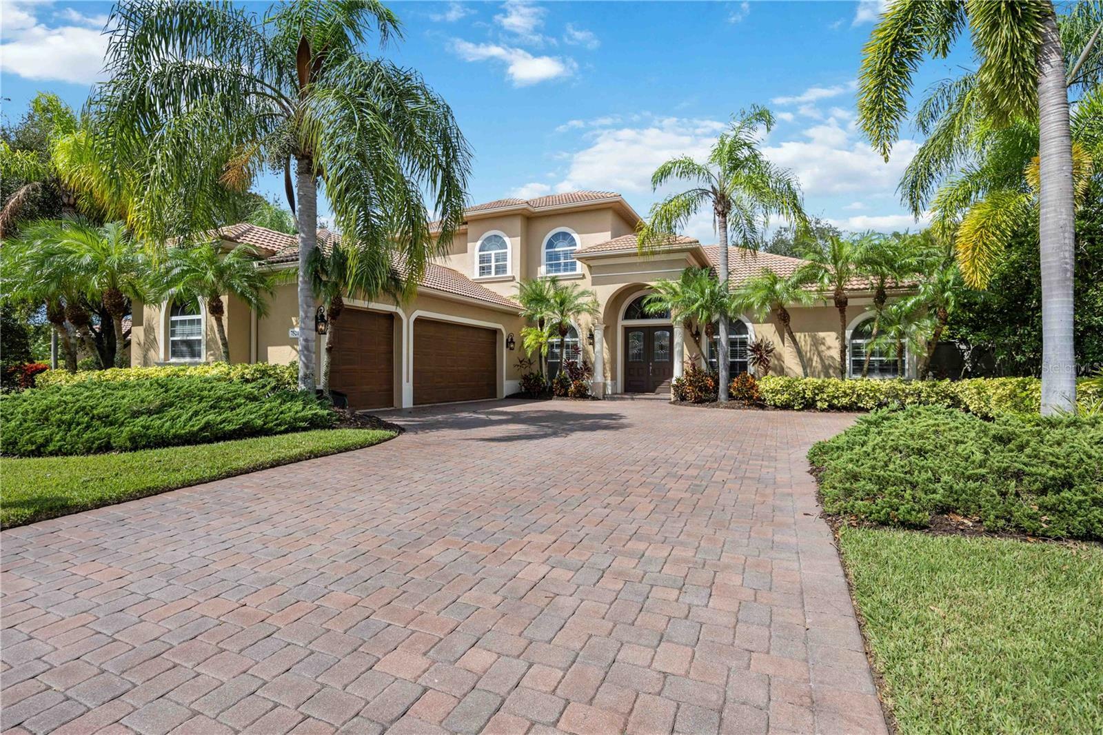 Property Photo:  7521 Trillium Boulevard  FL 34241 