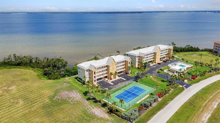 Property Photo:  101 N Marion Court 122  FL 33950 