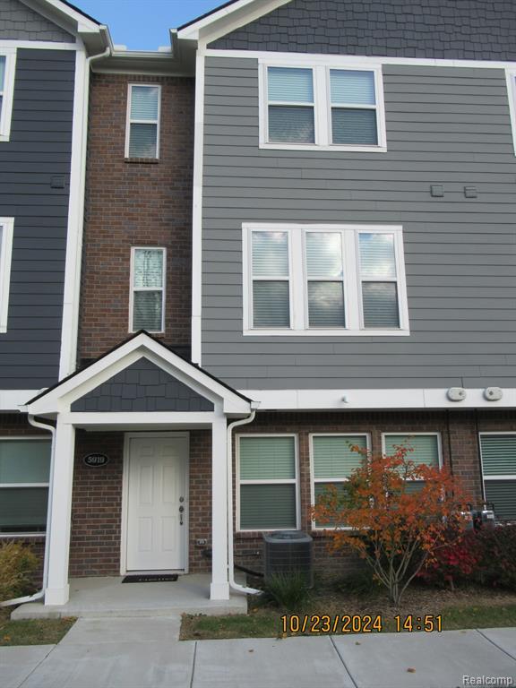 Property Photo: 5919 Stella MI 48085 4115