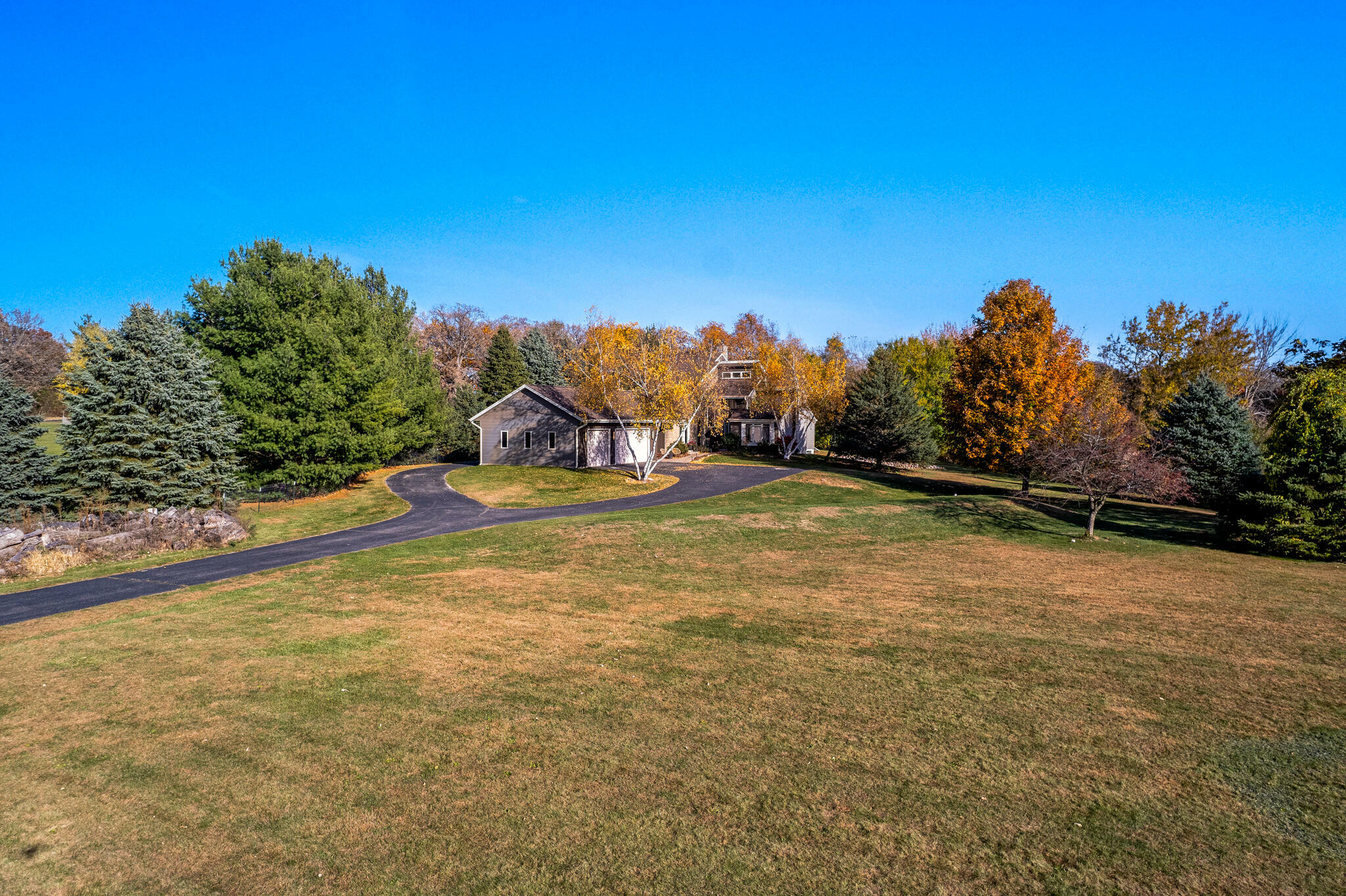 Property Photo:  W336s8586 County Road E -  WI 53149 