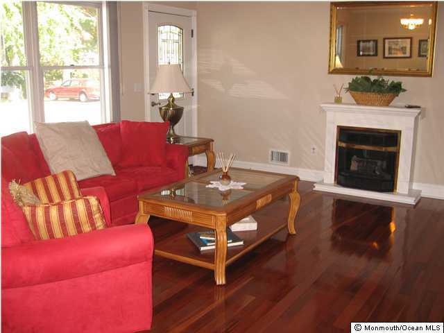 Property Photo: 895 Lynnwood Avenue NJ 08723