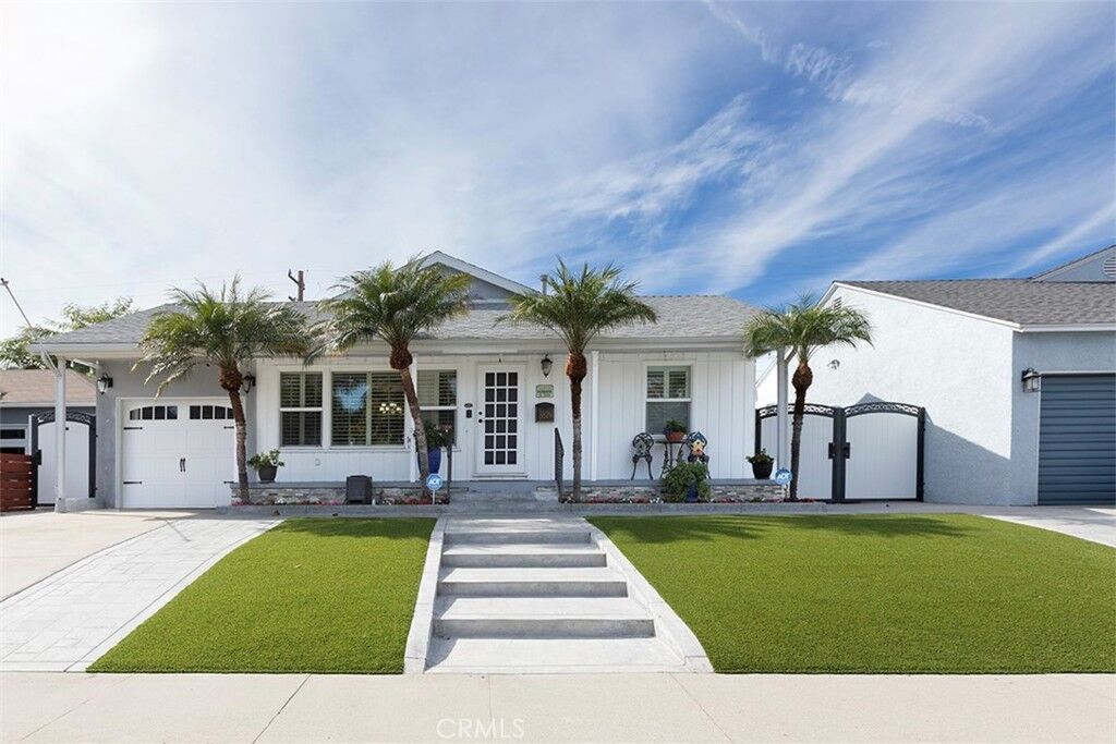 Property Photo:  5529 Graywood Avenue  CA 90712 