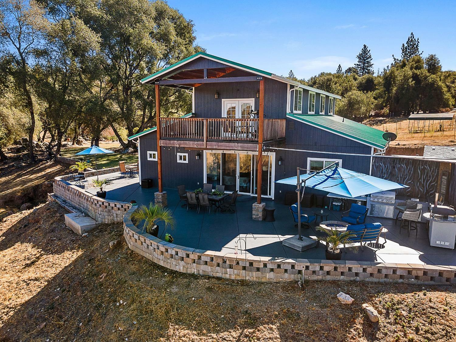 Property Photo:  3102 Squirrel Hollow Road  CA 95684 