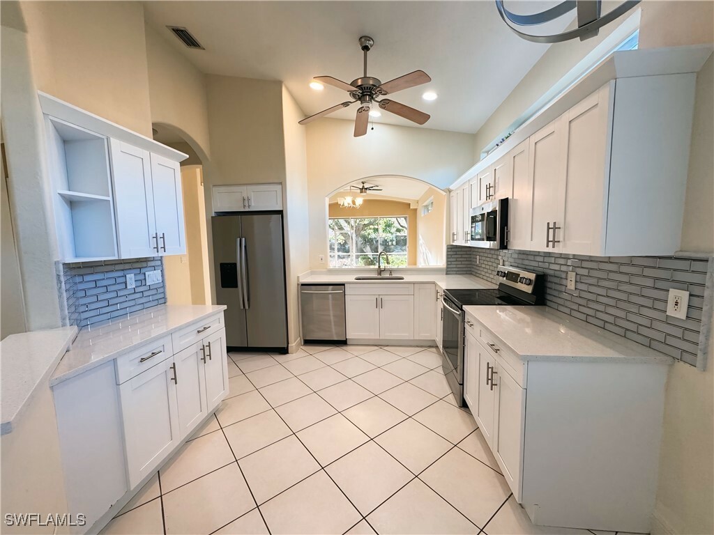 Property Photo:  8771 Ibis Cove Circle  FL 34119 