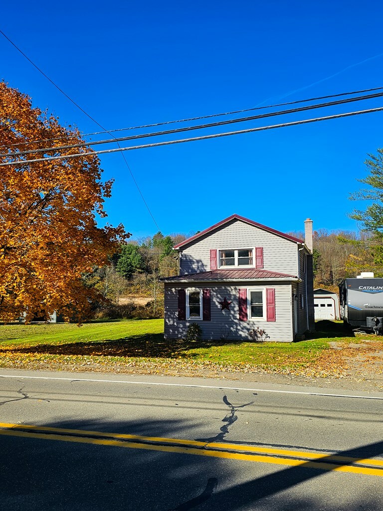 Property Photo:  1107 Main St  PA 18837 