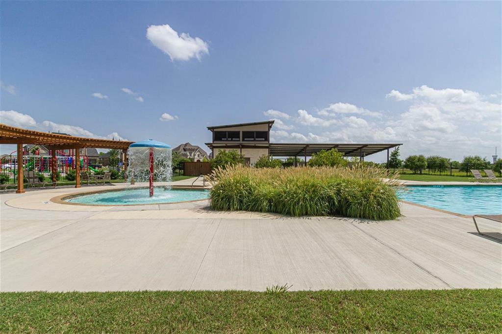 Property Photo:  336 Torch Lily Lane  TX 75098 