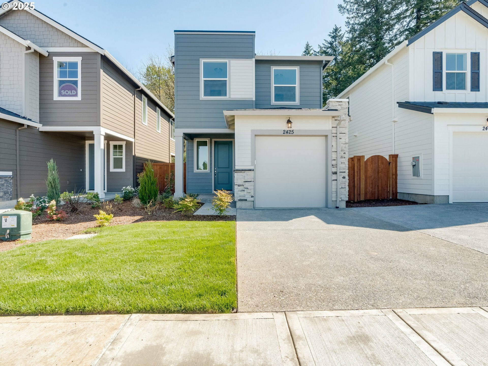 Property Photo: 2425 SW 5th Pl WA 98604