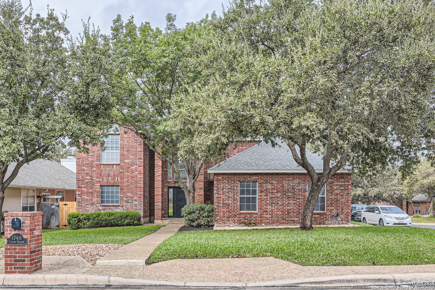 Property Photo:  17411 Canyon Boulder  TX 78248 