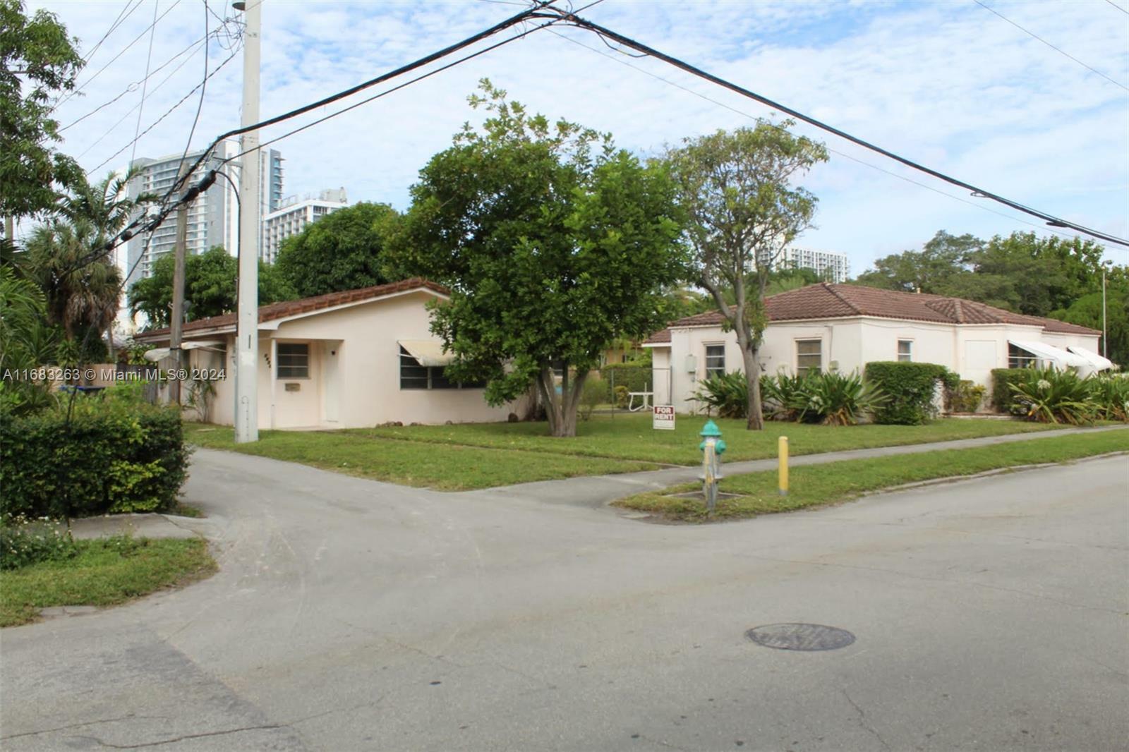 1600 Van Buren St  Hollywood FL 33020 photo