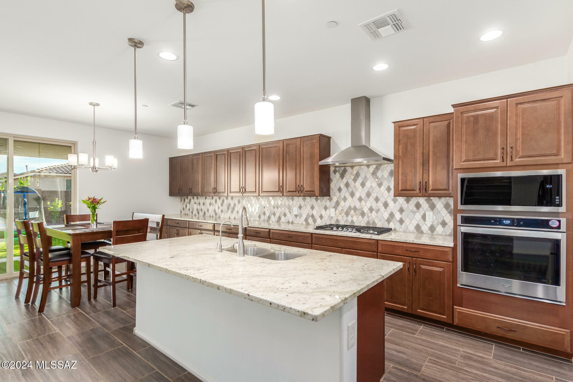 Property Photo: 9942 E Brookbank Trail AZ 85747