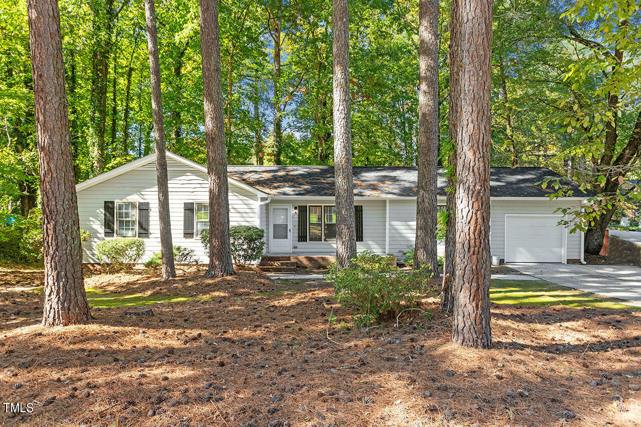 Property Photo:  8233 Clear Brook Drive  NC 27615 