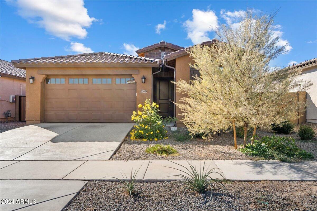 Property Photo:  23075 E Orion Way  AZ 85142 