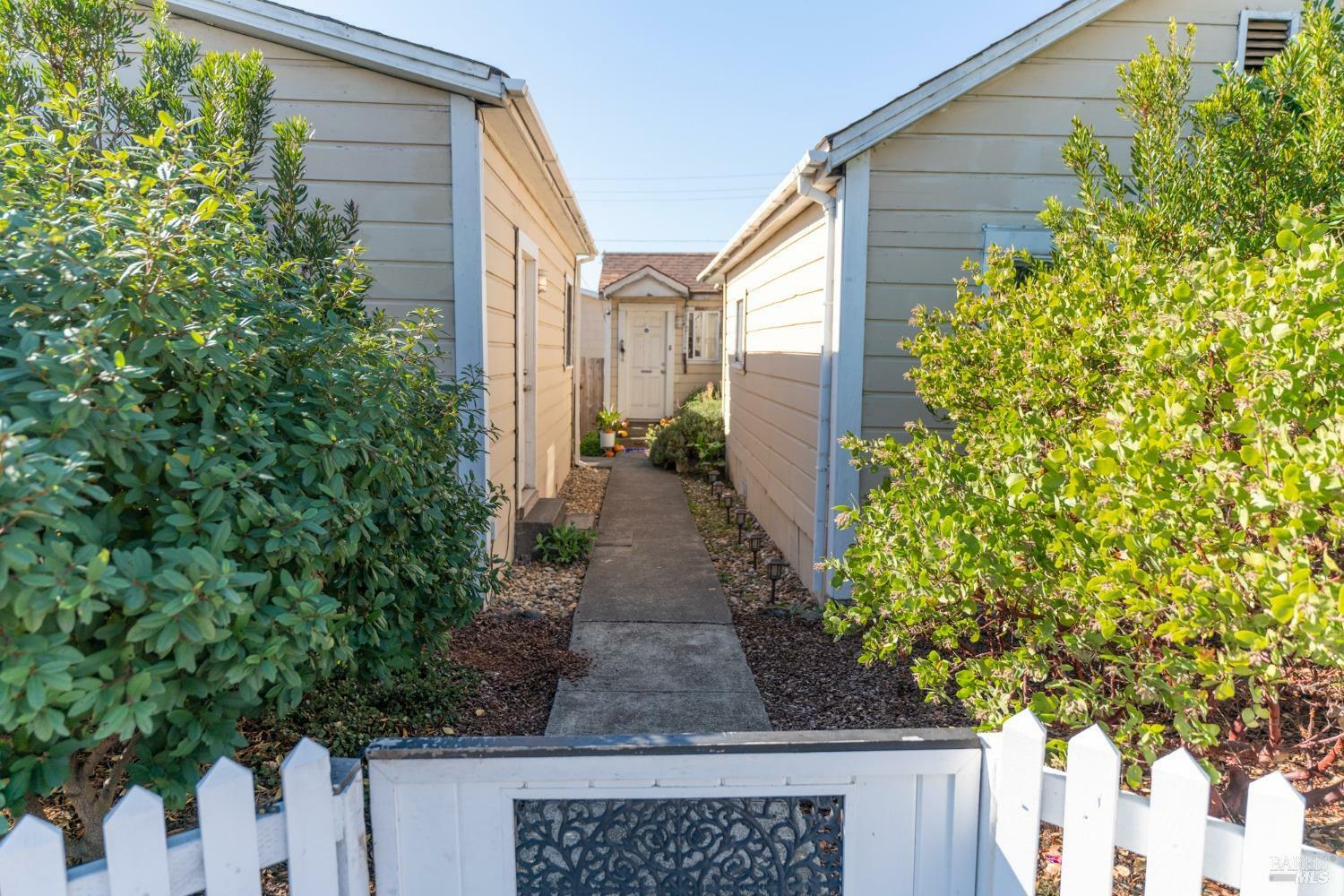 Property Photo:  225 N Franklin Street  CA 95437 