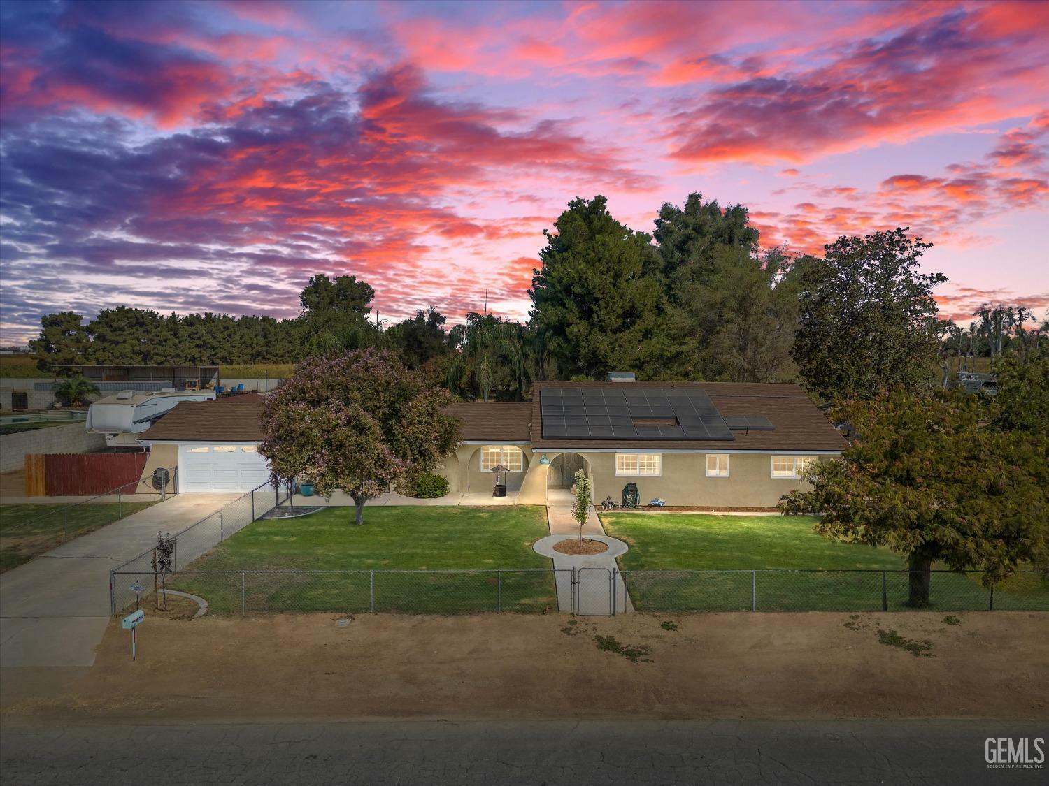 Property Photo:  7700 Reynolds Street  CA 93307 