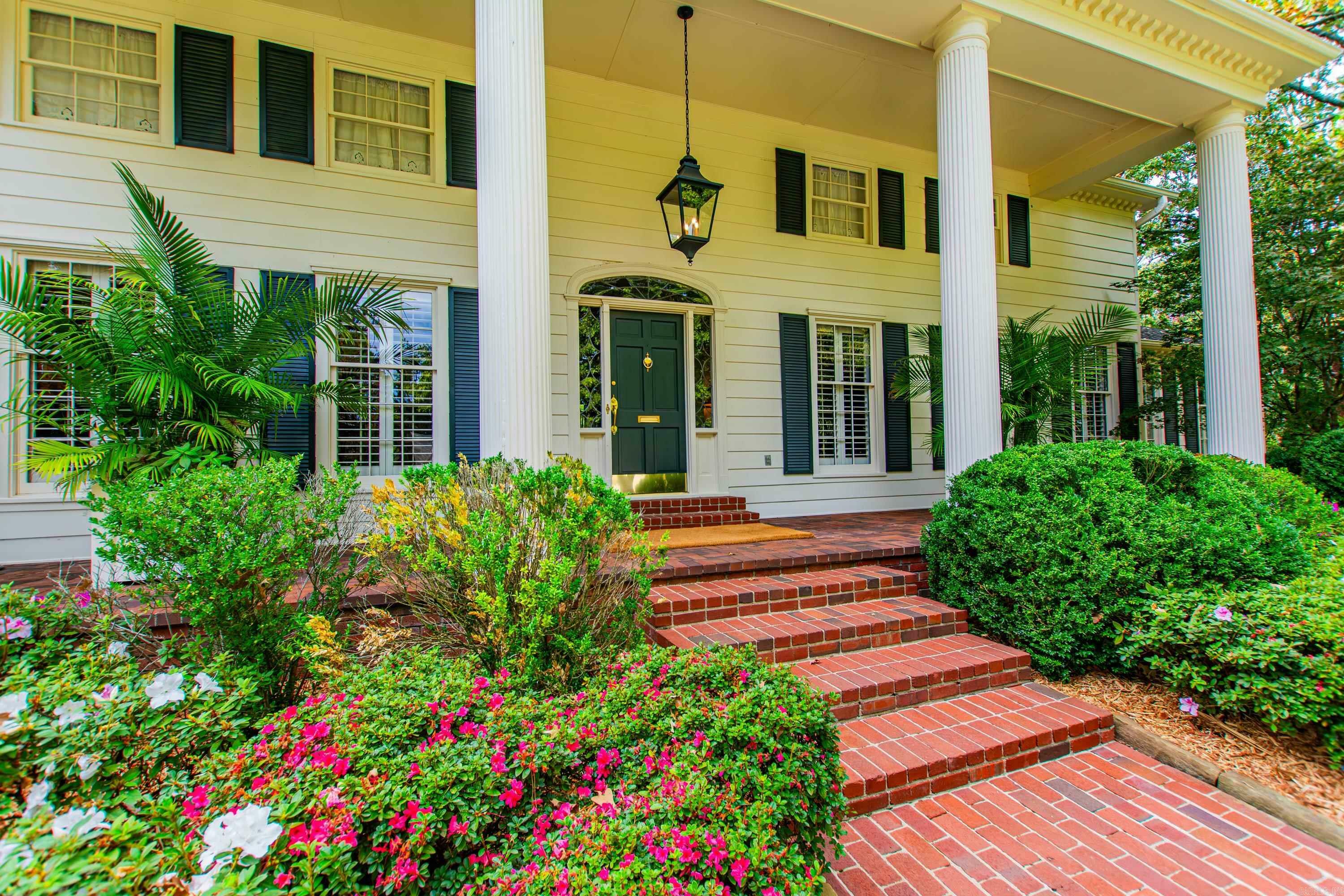 Property Photo:  467 Valley Club Circle  AR 72212 