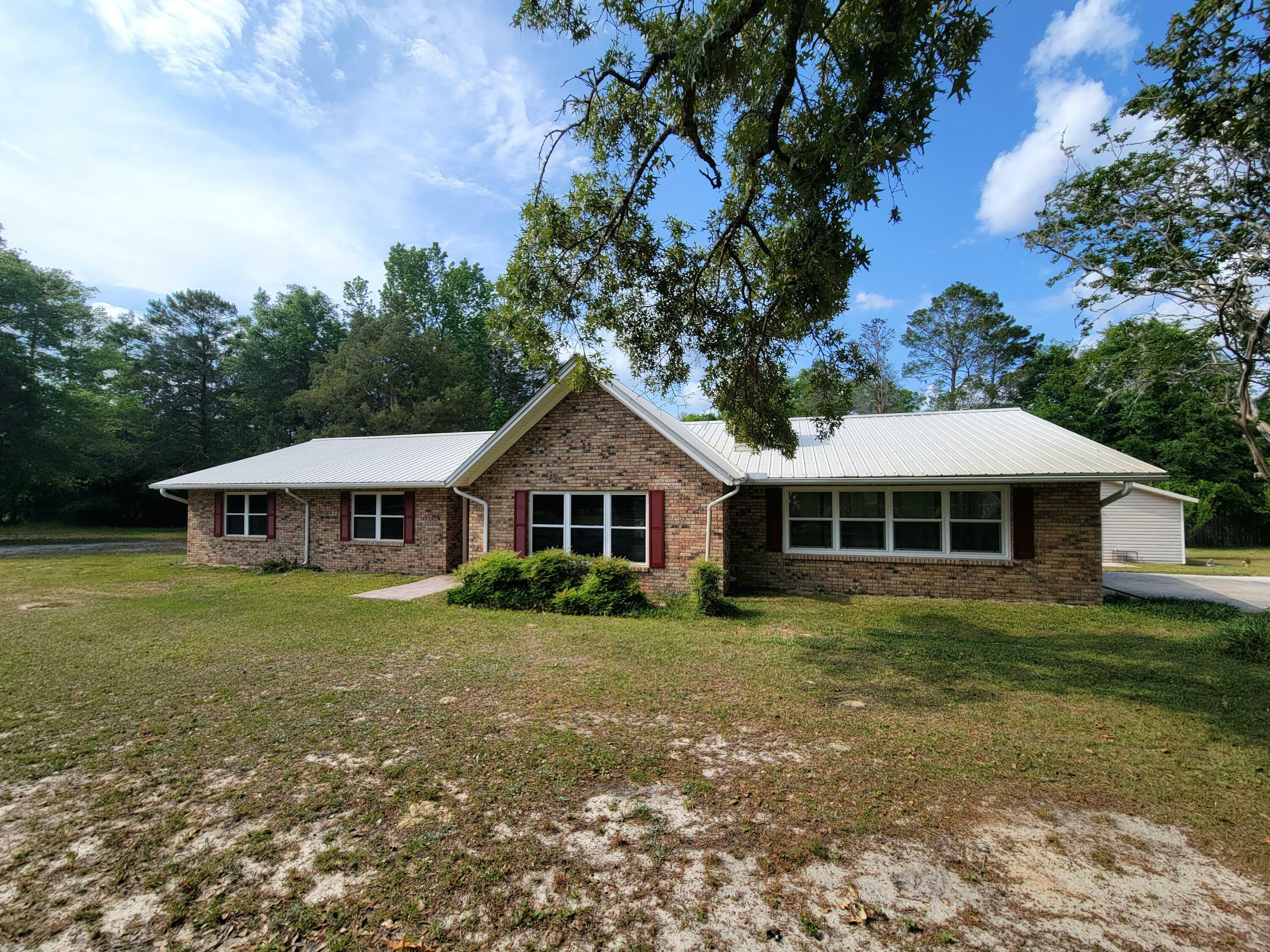 Property Photo: 1097 Bob McCaskill Drive FL 32433