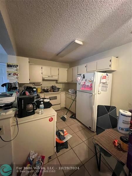 Property Photo:  301 Palm Way 202  FL 33025 