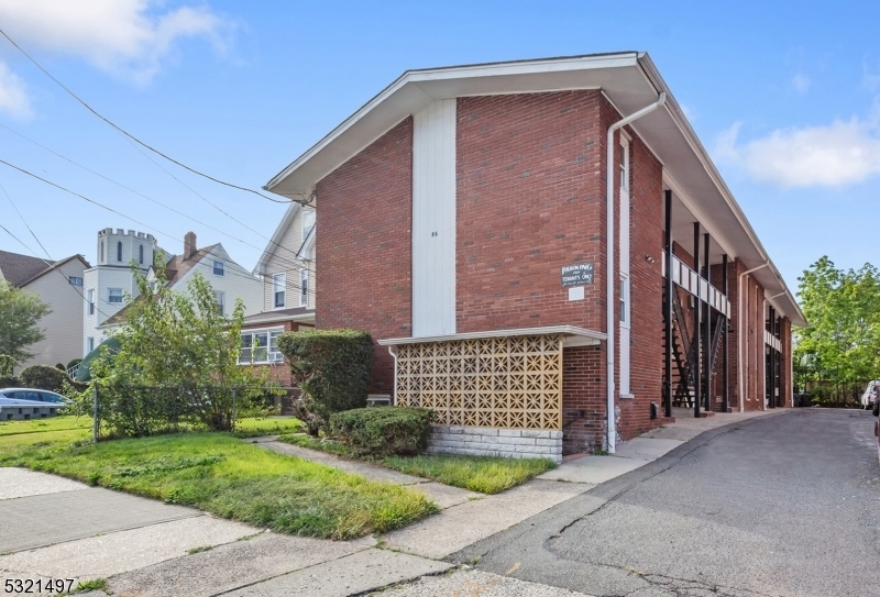 Property Photo:  86 Chestnut St 3  NJ 07070 