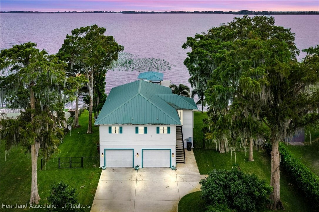 Property Photo:  99 Windy Point Road  FL 33852 