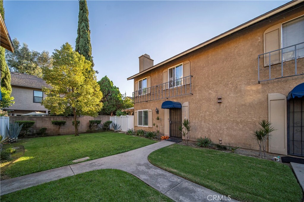 Property Photo:  914 S Mountain Avenue A  CA 91762 