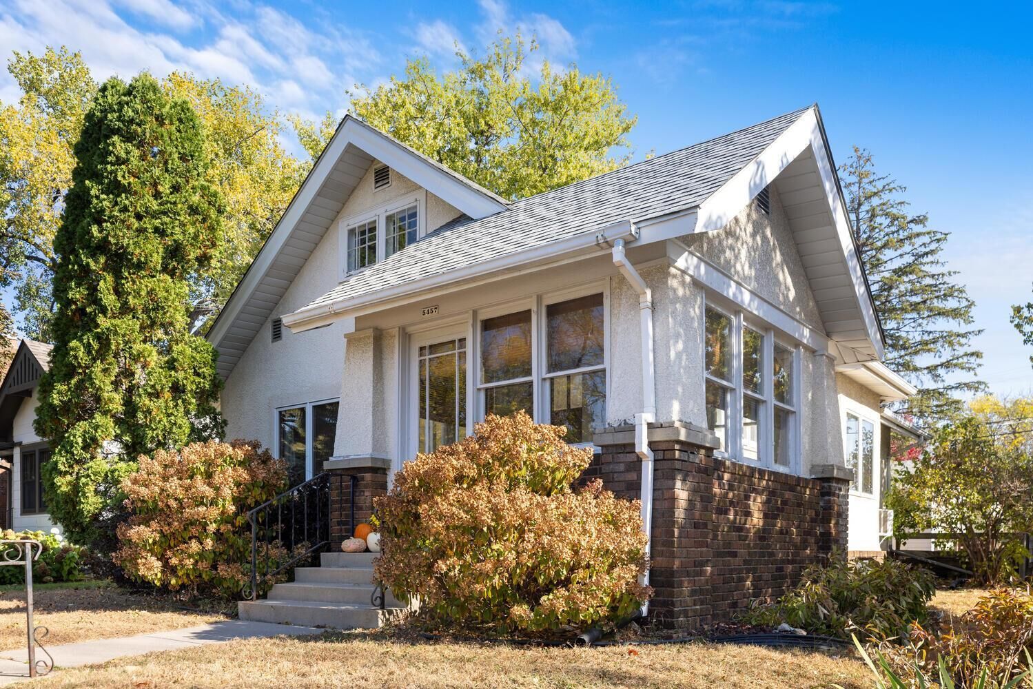 Property Photo: 5457 Xerxes Avenue S MN 55410