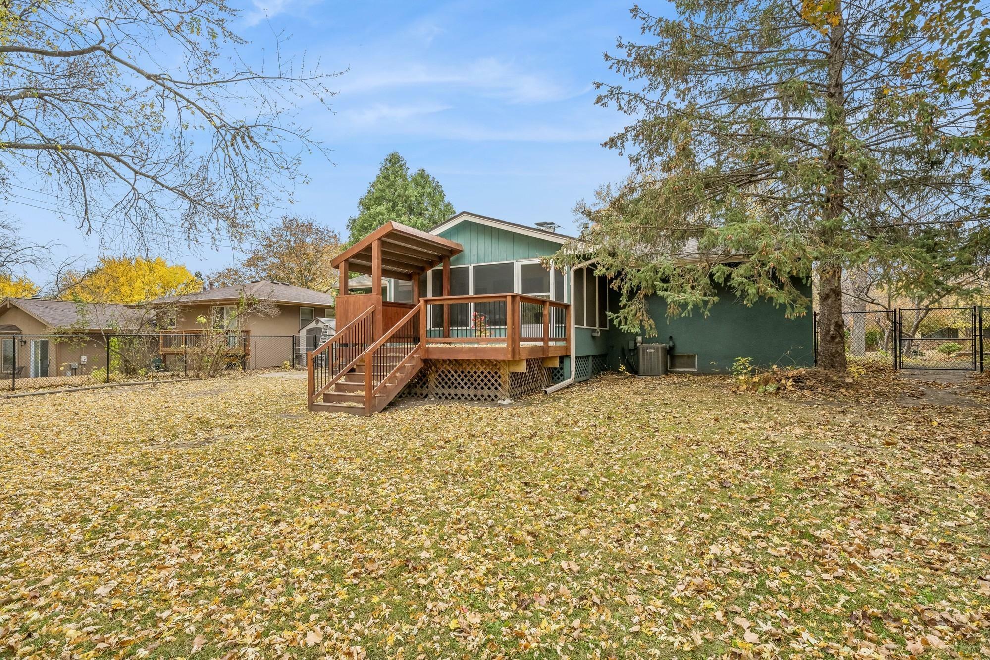 Property Photo:  4616 Nevada Avenue N  MN 55428 