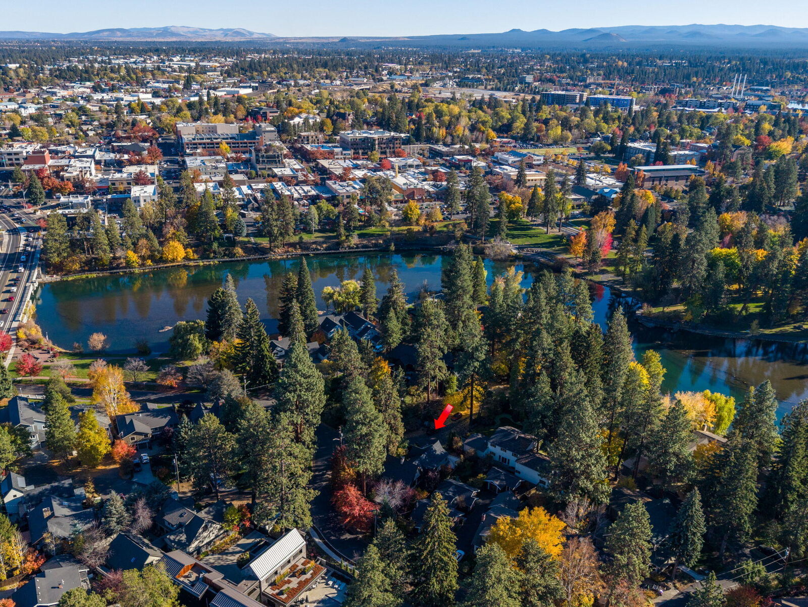 Property Photo:  107 NW Drake Road  OR 97703 
