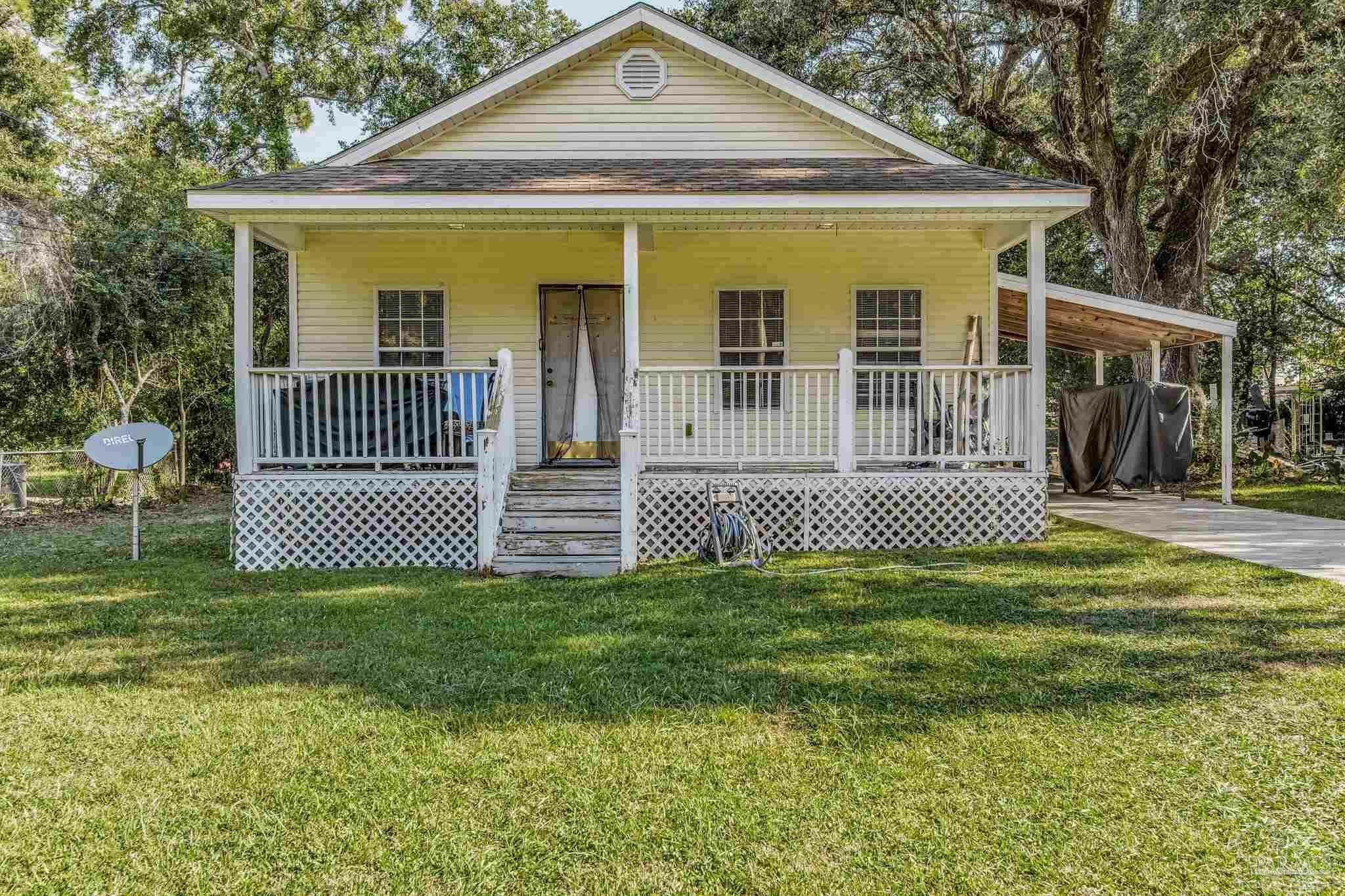 Property Photo:  7 1/2 Talladega Trl  FL 32506 