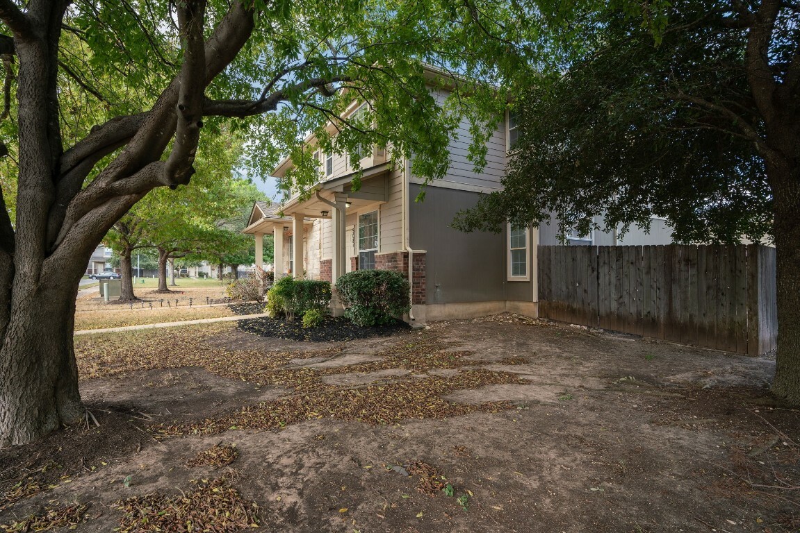 Property Photo:  908 Sebastian Bend B  TX 78660 