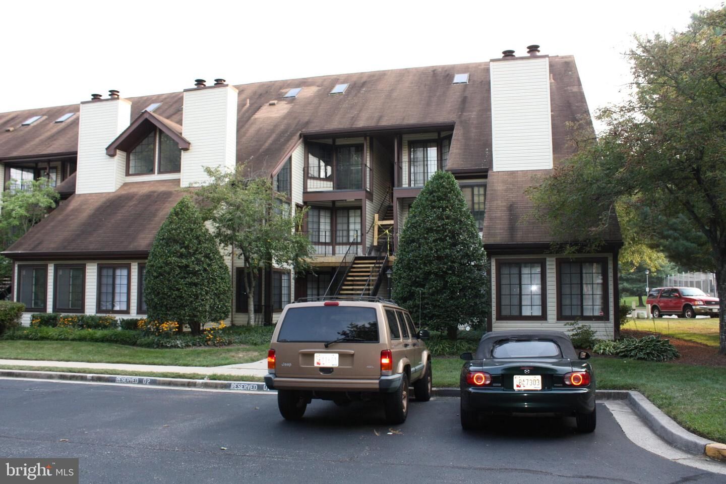 Property Photo:  1611 Airy Hill Court E 9E  MD 21114 