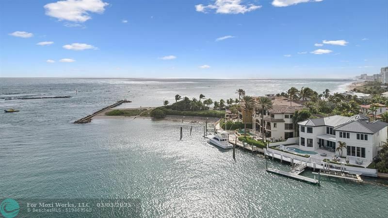 Property Photo:  2400 Bay Dr  FL 33062 