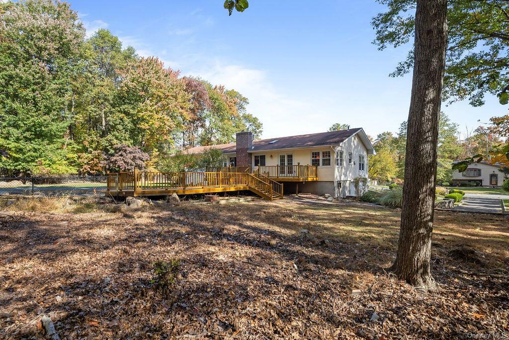 Property Photo:  3 Dixwell Road  NY 10956 