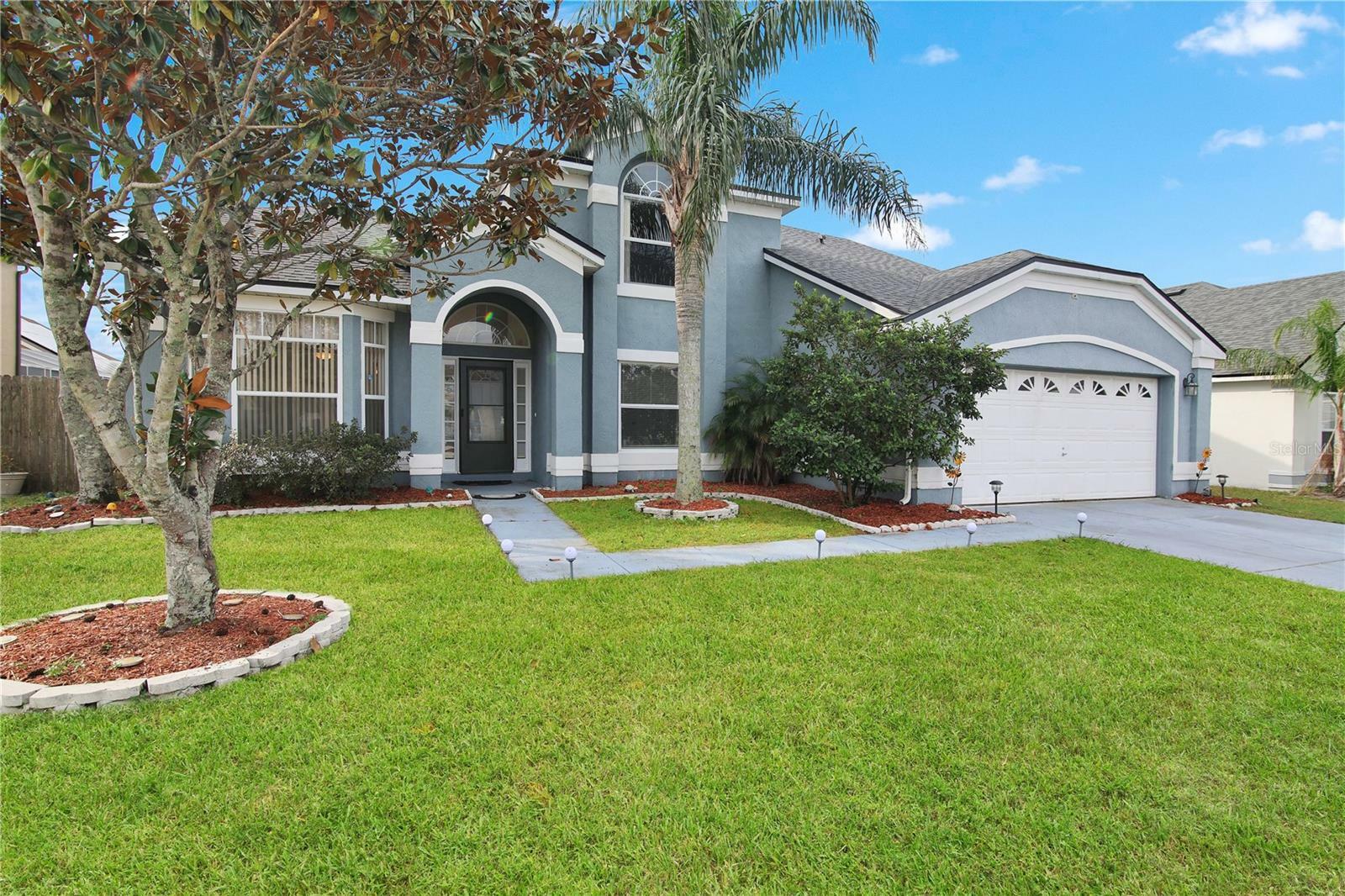 Property Photo:  8618 Knottingham Drive  FL 34747 