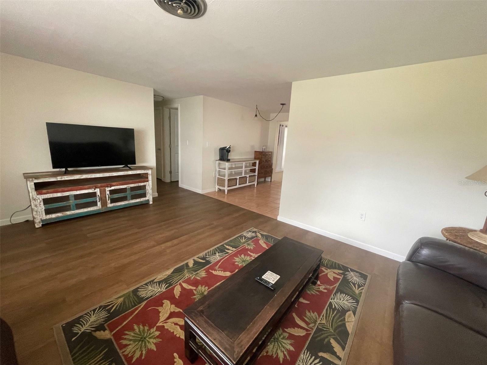 Property Photo:  1178 S Venice Boulevard  FL 34293 