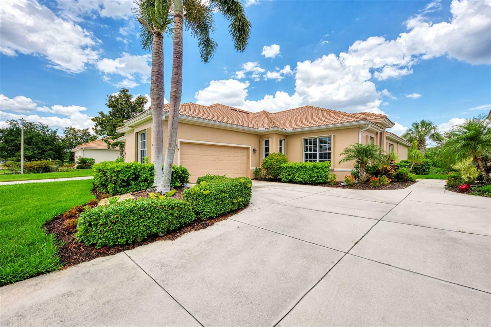 Property Photo:  2844 Myakka Creek Court  FL 33953 