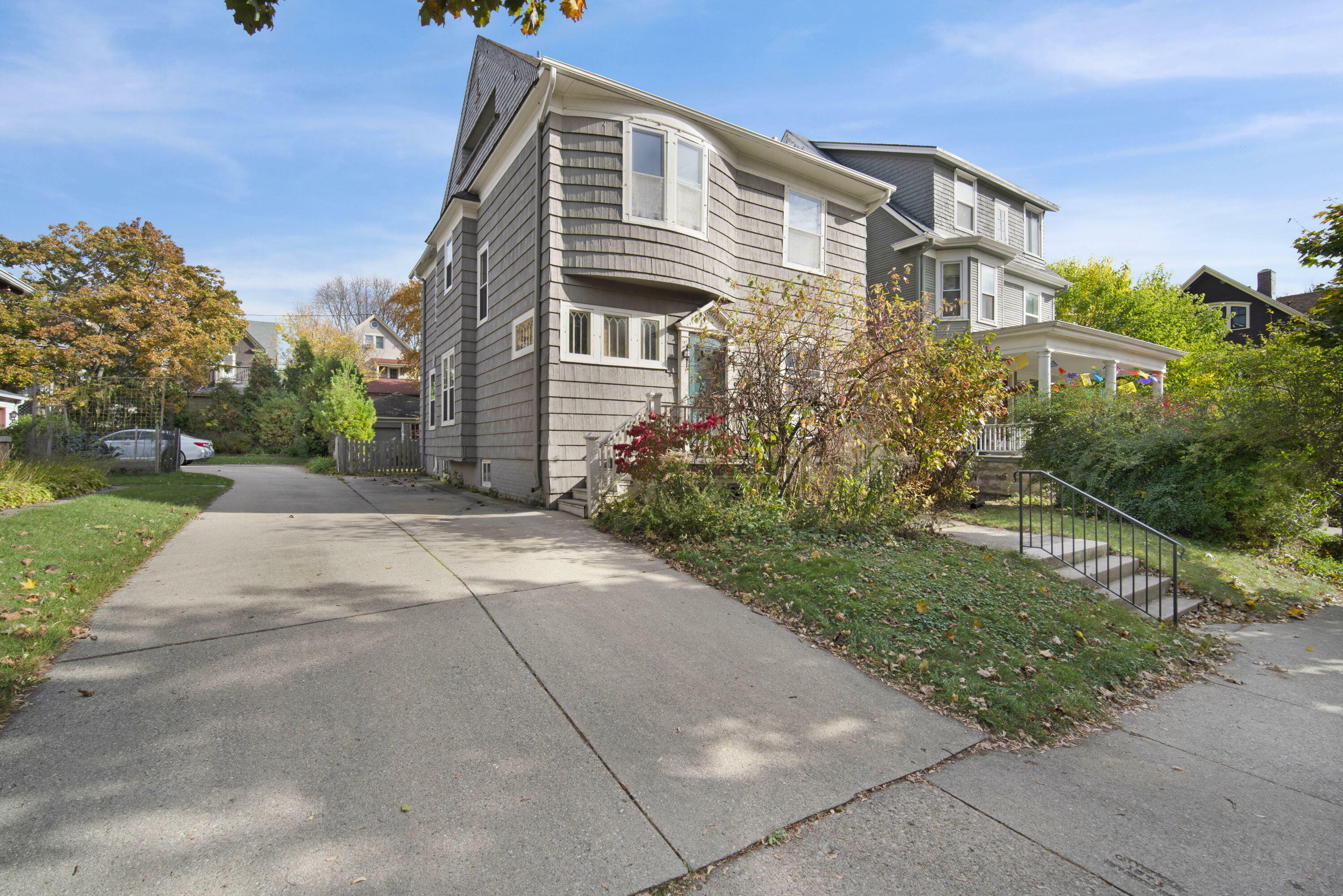 Property Photo:  2824 N Murray Ave  WI 53211 