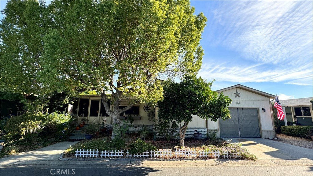 Property Photo:  2230 Lake Park Drive 207  CA 92583 