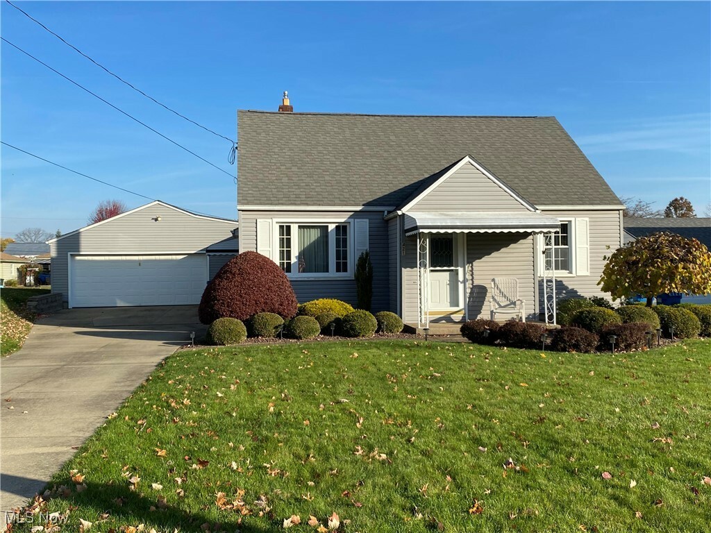 Property Photo: 421 W Omar Street OH 44471