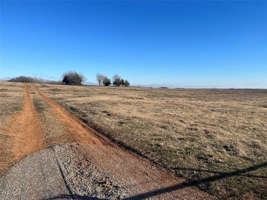 Property Photo:  0000 N 2880 Road  OK 73018 