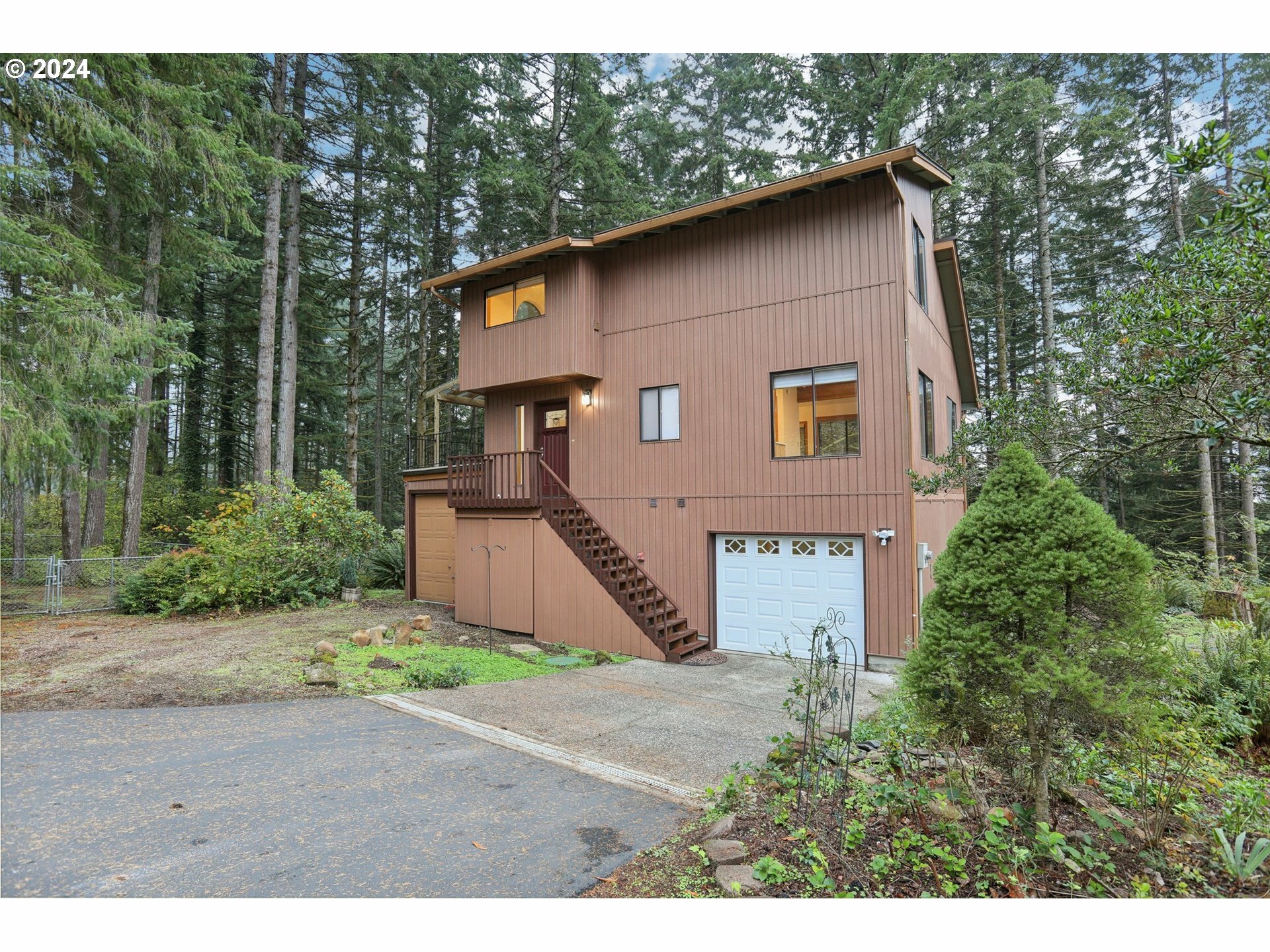 Property Photo:  5416 NE 259th Ave  WA 98682 