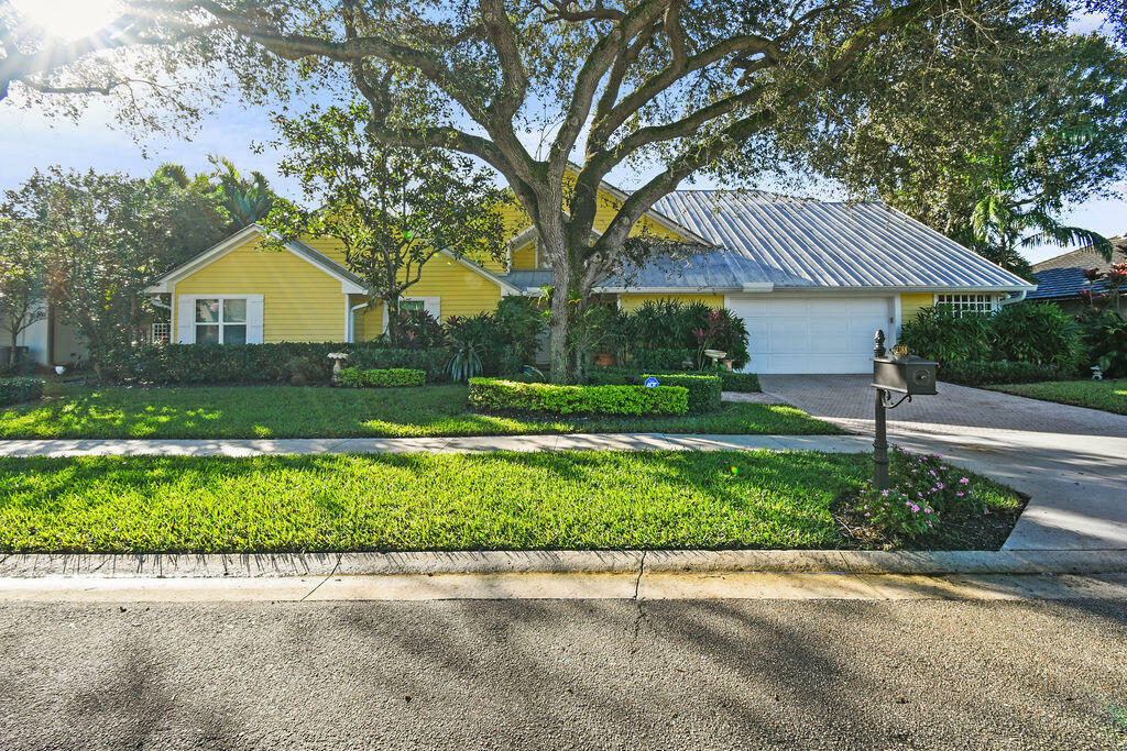 Property Photo:  2388 Palm Harbor Drive  FL 33410 