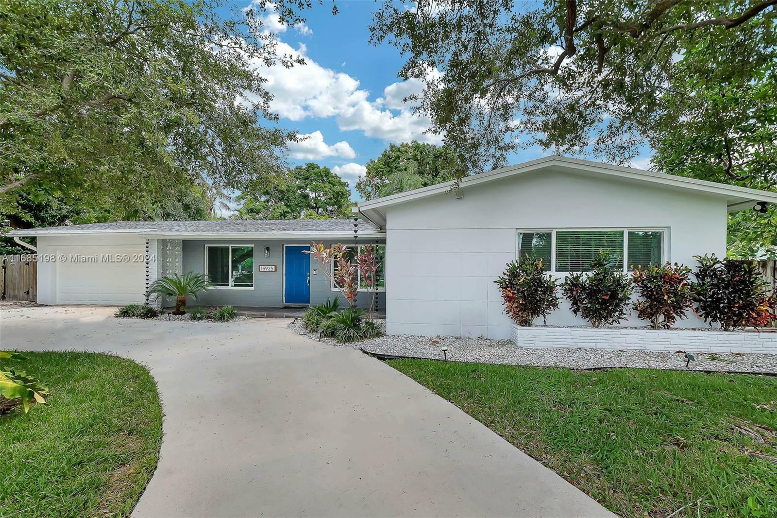 Property Photo:  15925 SW 84th Ct  FL 33157 